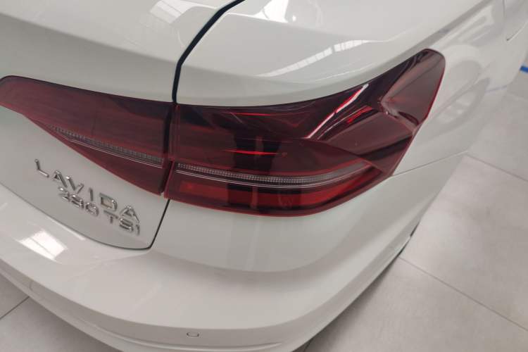 Used Volkswagen Lavida 2022 280TSI DSG Comfort Edition Right Rear Taillight