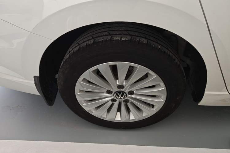 Used Volkswagen Lavida 2022 280TSI DSG Comfort Edition Right Rear Wheel Hub