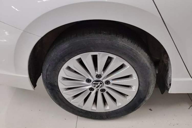 Used Volkswagen Lavida 2022 280TSI DSG Comfort Edition Right Rear Wheel Hub