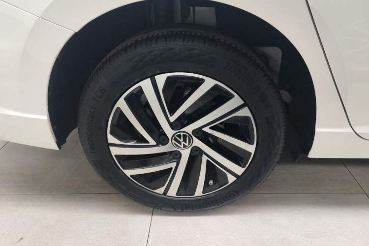 Used Volkswagen Lavida 2022 280TSI DSG Comfort Edition Right Rear Wheel Hub