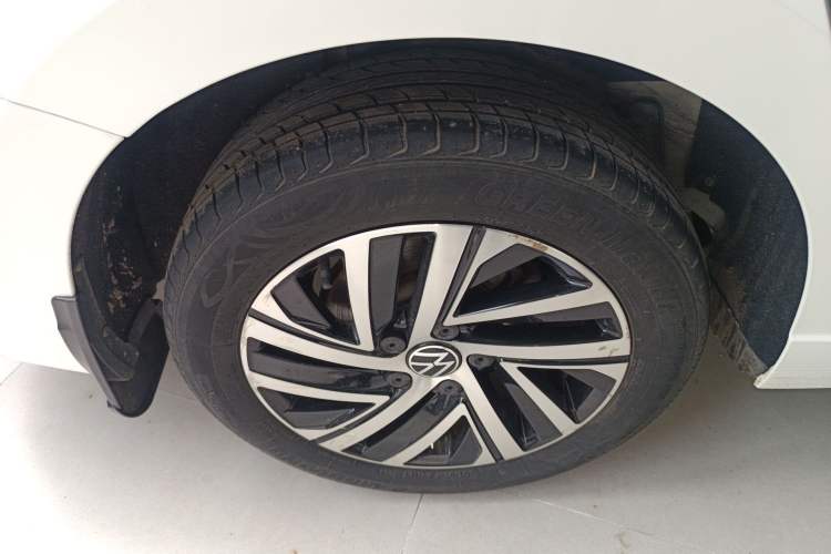 Used Volkswagen Lavida 2022 280TSI DSG Comfort Edition Right Rear Wheel Hub