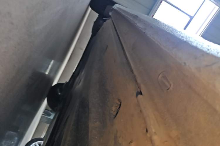 Used Volkswagen Lavida 2022 1.5L Automatic Comfort Edition Right Side Sill