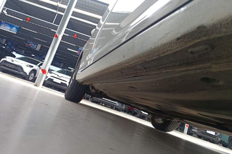 Used Volkswagen Lavida 2022 280TSI DSG Comfort Edition Right Side Sill