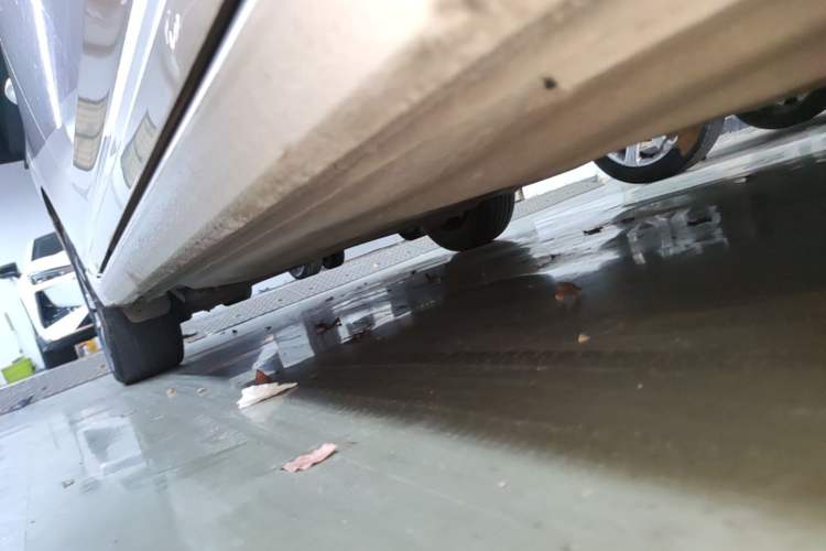 Used Volkswagen Lavida 2022 1.5L Automatic Vision Edition Right Side Sill