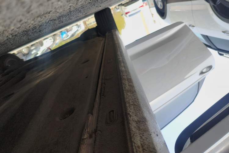 Used Volkswagen Lavida 2022 280TSI DSG Comfort Edition Right Side Sill