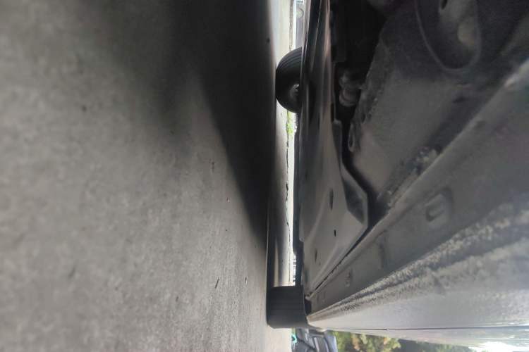 Used Volkswagen Lavida 2022 1.5L Automatic Comfort Edition Right Side Sill