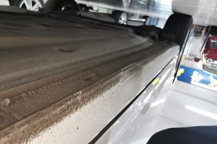 Used Volkswagen Lavida 2022 280TSI DSG Comfort Edition Right Side Sill