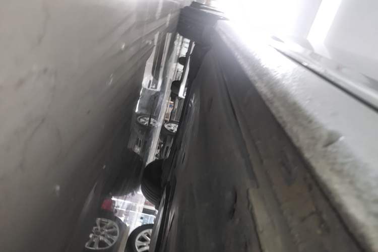 Used Volkswagen Lavida 2022 1.5L Automatic Vision Edition Right Side Sill