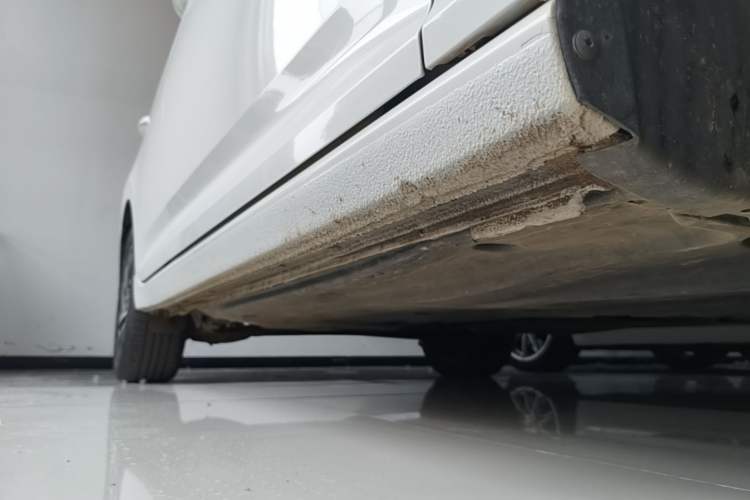 Used Volkswagen Lavida 2022 280TSI DSG Comfort Edition Right Side Sill