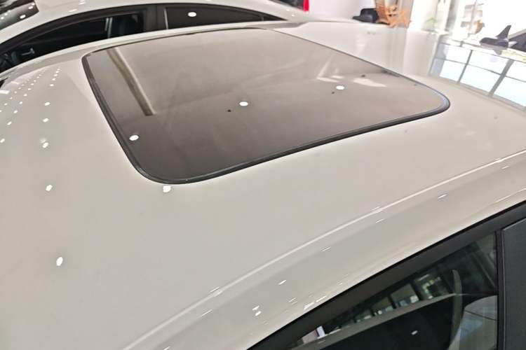 Used Volkswagen Lavida 2022 1.5L Automatic Comfort Edition Roof