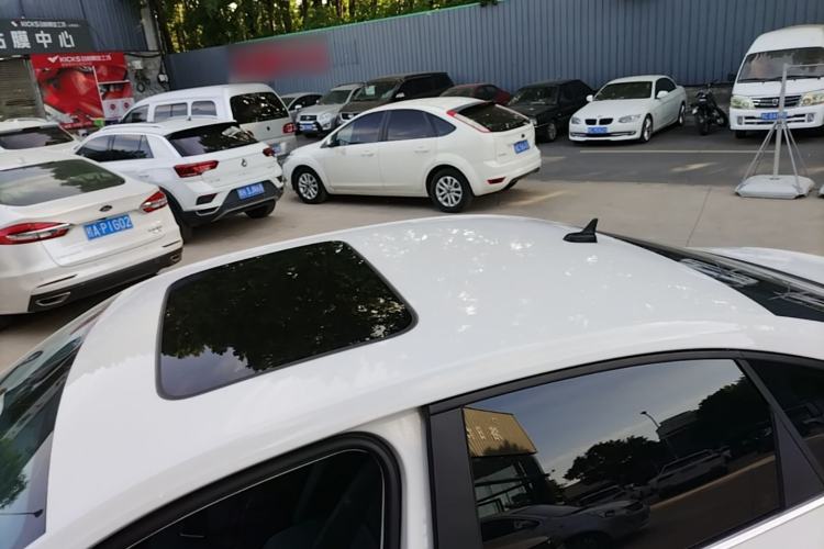 Used Volkswagen Lavida 2022 1.5L Automatic Comfort Edition Roof