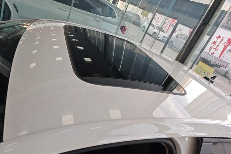 Used Volkswagen Lavida 2022 1.5L Automatic Comfort Edition Roof