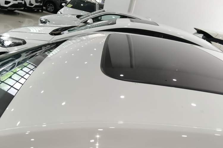 Used Volkswagen Lavida 2022 1.5L Automatic Comfort Edition Roof