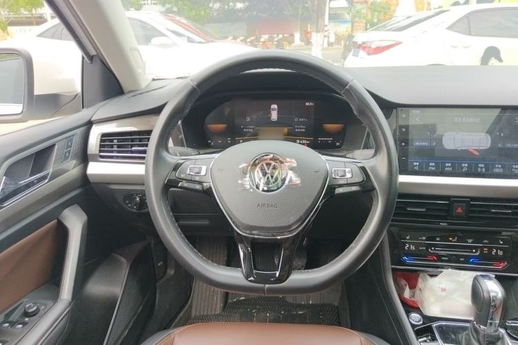 Used Volkswagen Lavida 2022 280TSI DSG Luxury Edition Steering Wheel