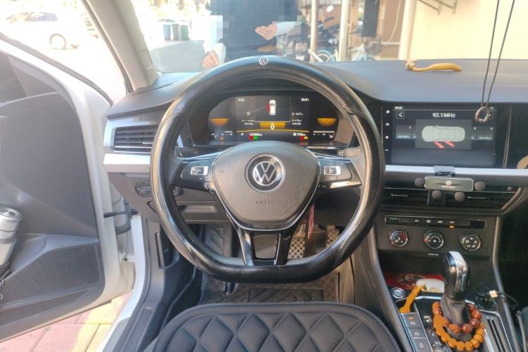 Used Volkswagen Lavida 2022 1.5L Automatic Comfort Edition Steering Wheel