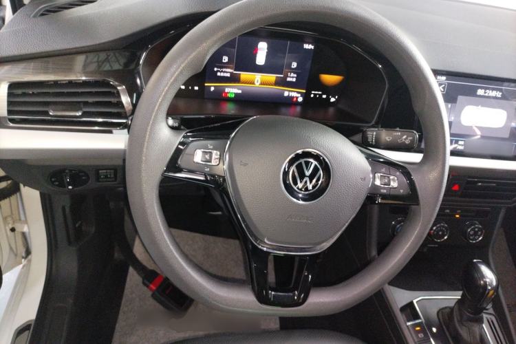 Used Volkswagen Lavida 2022 1.5L Automatic Comfort Edition Steering Wheel