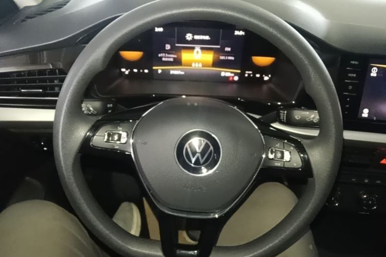 Used Volkswagen Lavida 2022 1.5L Automatic Comfort Edition Steering Wheel