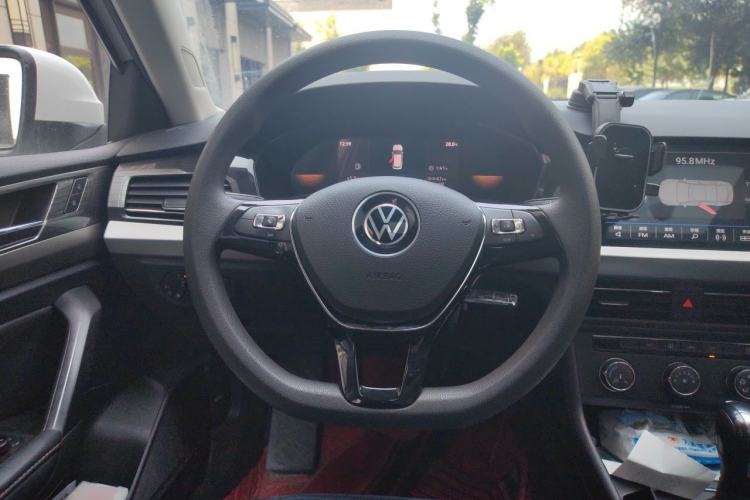 Used Volkswagen Lavida 2022 1.5L Automatic Comfort Edition Steering Wheel