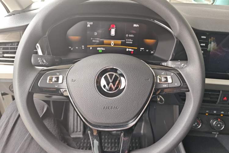 Used Volkswagen Lavida 2022 1.5L Automatic Comfort Edition Steering Wheel