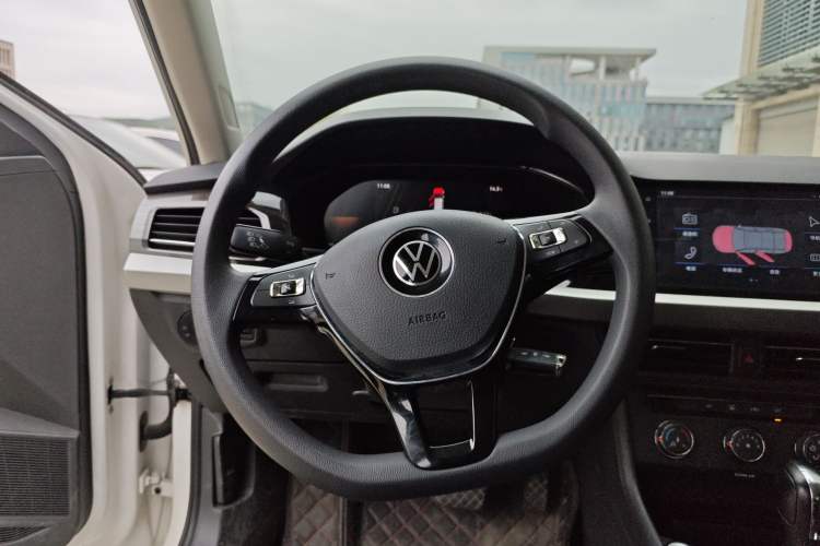 Used Volkswagen Lavida 2022 1.5L Automatic Comfort Edition Steering Wheel