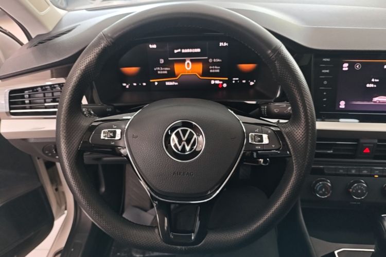Used Volkswagen Lavida 2022 1.5L Automatic Comfort Edition Steering Wheel