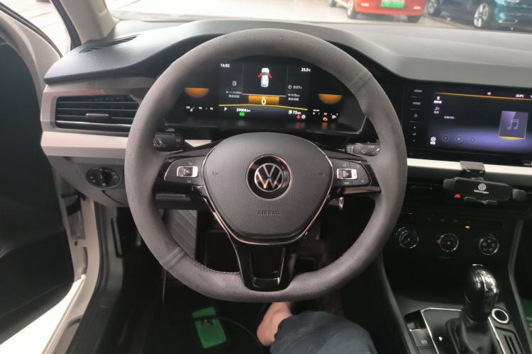 Used Volkswagen Lavida 2022 1.5L Automatic Comfort Edition Steering Wheel