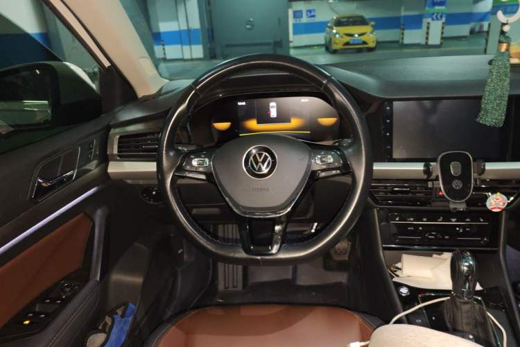 Used Volkswagen Lavida 2022 280TSI DSG Luxury Edition Steering Wheel