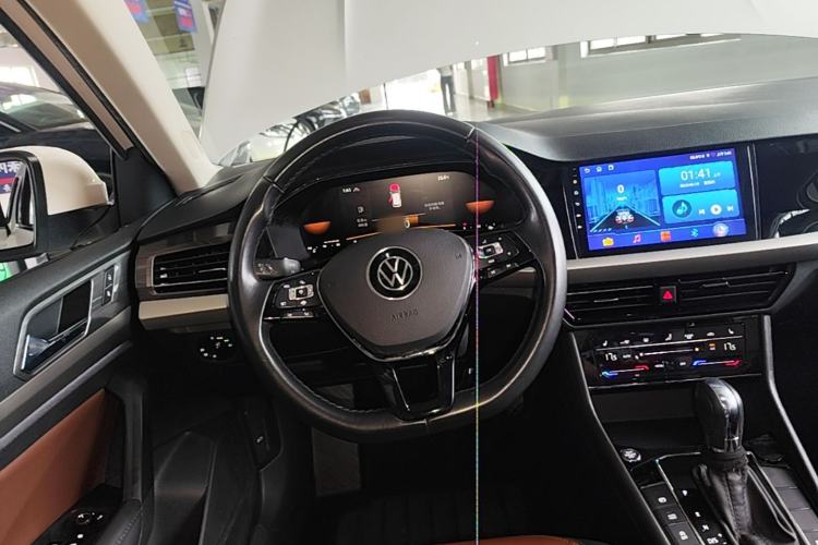Used Volkswagen Lavida 2022 280TSI DSG Luxury Edition Steering Wheel