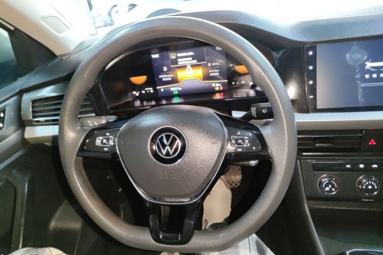 Used Volkswagen Lavida 2022 1.5L Automatic Vision Edition Steering Wheel
