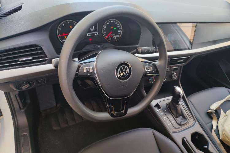 Used Volkswagen Lavida 2022 1.5L Automatic Fashion Edition Steering Wheel