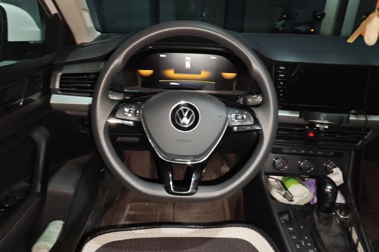 Used Volkswagen Lavida 2022 1.5L Automatic Comfort Edition Steering Wheel
