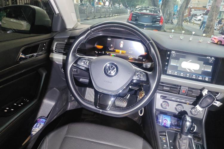 Used Volkswagen Lavida 2022 1.5L Automatic Comfort Edition Steering Wheel