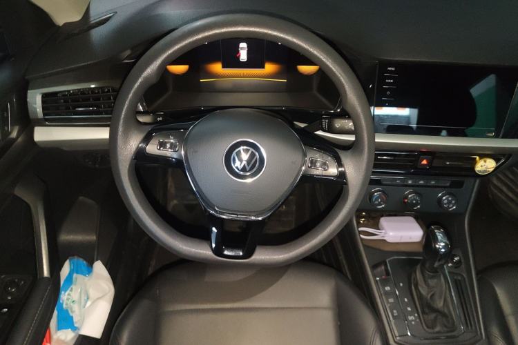 Used Volkswagen Lavida 2022 1.5L Automatic Comfort Edition Steering Wheel