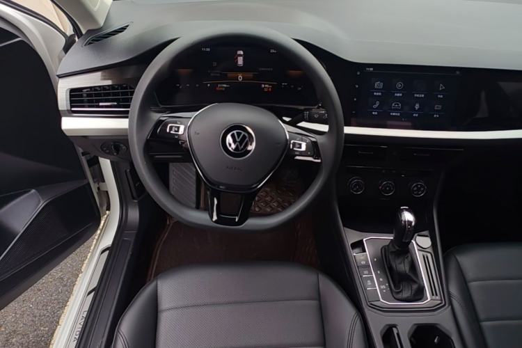 Used Volkswagen Lavida 2022 1.5L Automatic Comfort Edition Steering Wheel