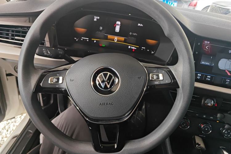 Used Volkswagen Lavida 2022 1.5L Automatic Comfort Edition Steering Wheel