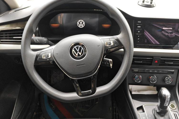 Used Volkswagen Lavida 2022 1.5L Automatic Comfort Edition Steering Wheel