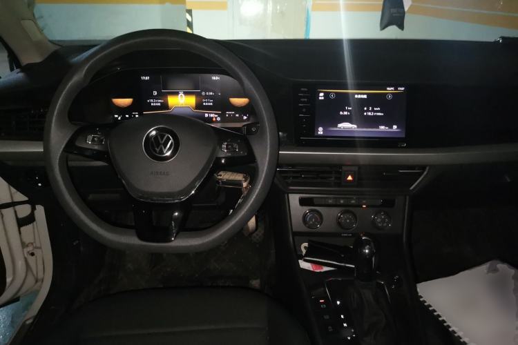 Used Volkswagen Lavida 2022 1.5L Automatic Vision Edition Steering Wheel