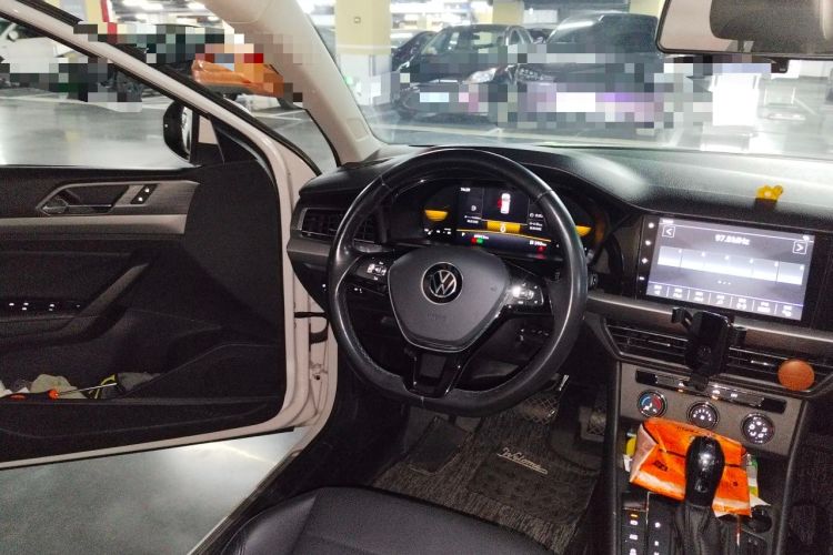 Used Volkswagen Lavida 2022 1.5L Automatic Comfort Edition Steering Wheel