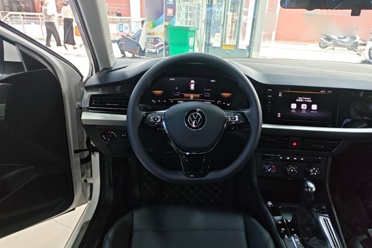 Used Volkswagen Lavida 2022 1.5L Automatic Comfort Edition Steering Wheel