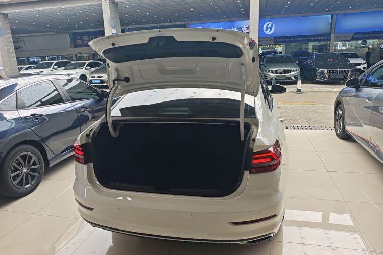 Used Volkswagen Lavida 2022 280TSI DSG Comfort Edition Trunk
