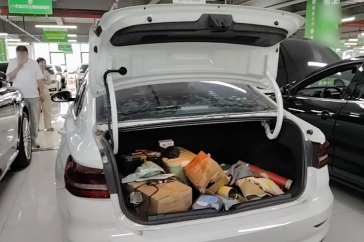Used Volkswagen Lavida 2022 280TSI DSG Comfort Edition Trunk