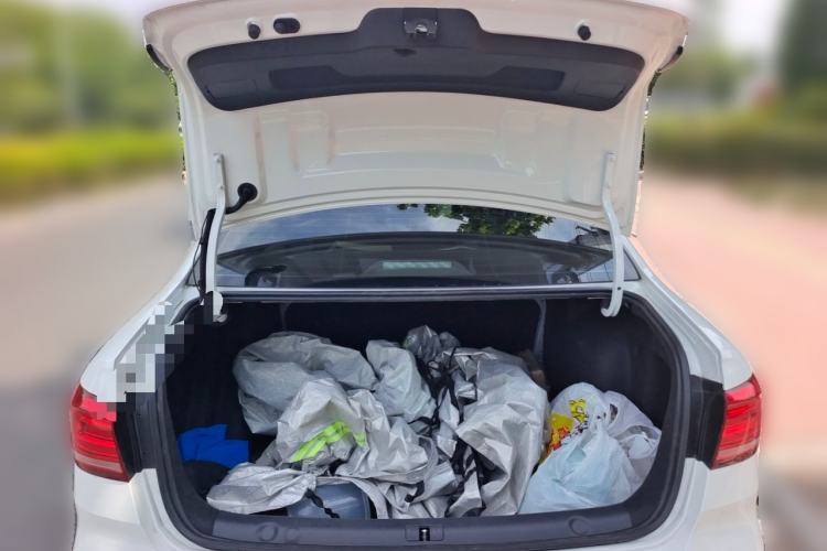 Used Volkswagen Lavida 2022 1.5L Automatic Fashion Edition Trunk