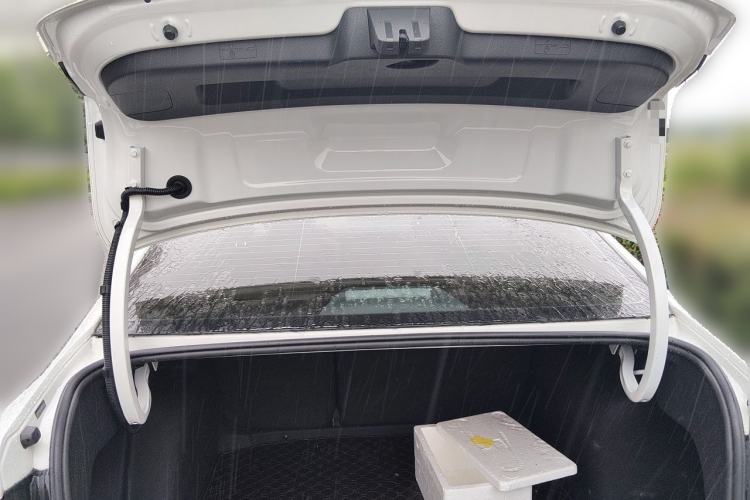 Used Volkswagen Lavida 2022 1.5L Automatic Fashion Edition Trunk