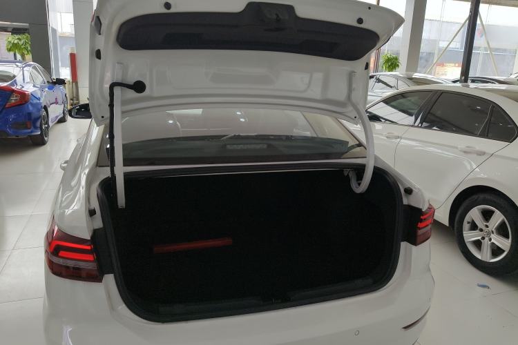 Used Volkswagen Lavida 2022 1.5L Automatic Comfort Edition Trunk