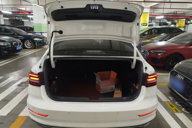 Used Volkswagen Lavida 2022 280TSI DSG Comfort Edition Trunk