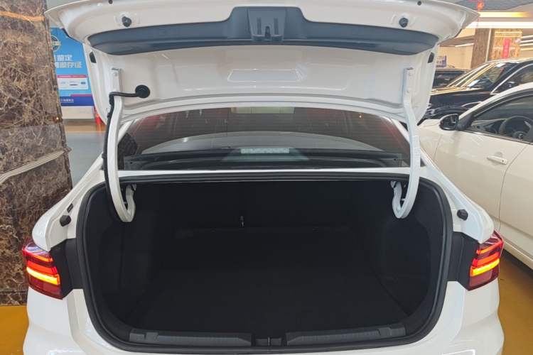 Used Volkswagen Lavida 2022 280TSI DSG Comfort Edition Trunk