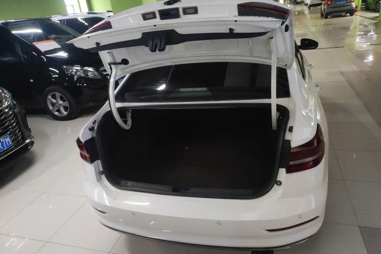 Used Volkswagen Lavida 2022 280TSI DSG Comfort Edition Trunk