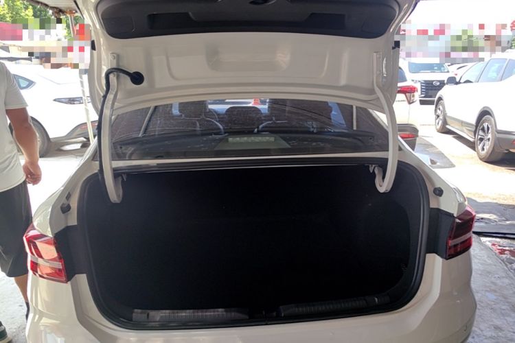 Used Volkswagen Lavida 2022 1.5L Automatic Comfort Edition Trunk