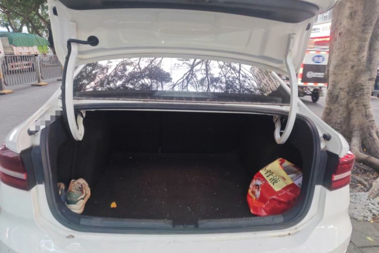 Used Volkswagen Lavida 2022 1.5L Automatic Comfort Edition Trunk
