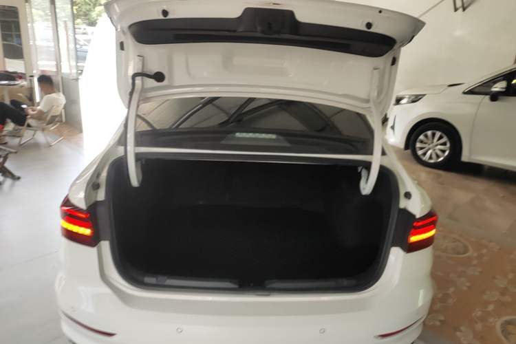 Used Volkswagen Lavida 2022 280TSI DSG Comfort Edition Trunk